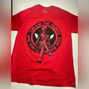 Marvel Deadpool and Wolverine Red T-Shirt Size M
